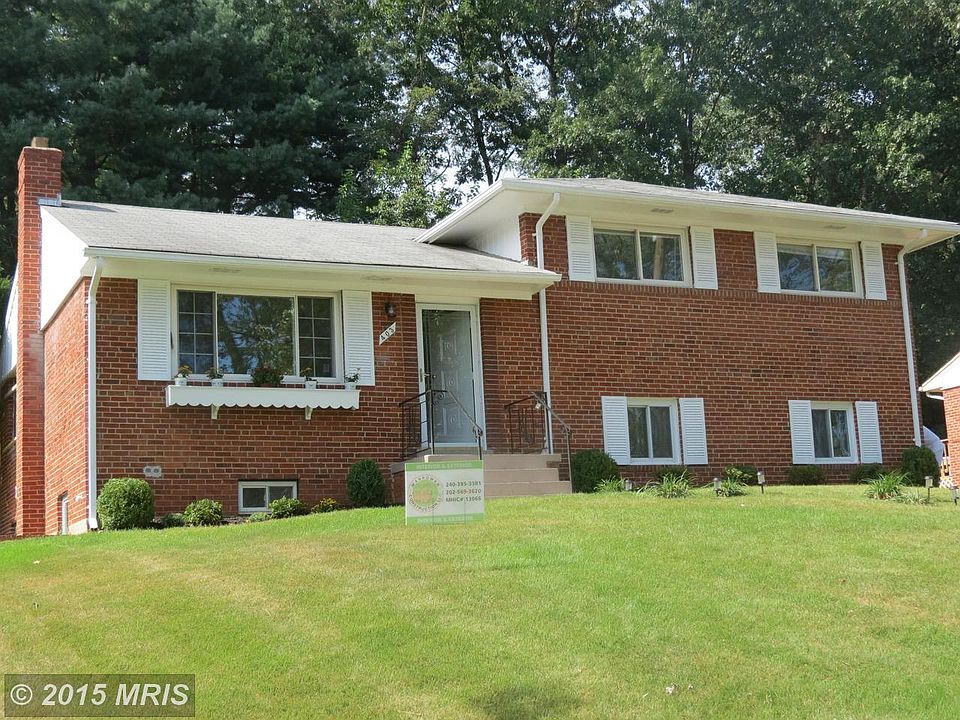 1st image of 304 Burnt Mills Ave