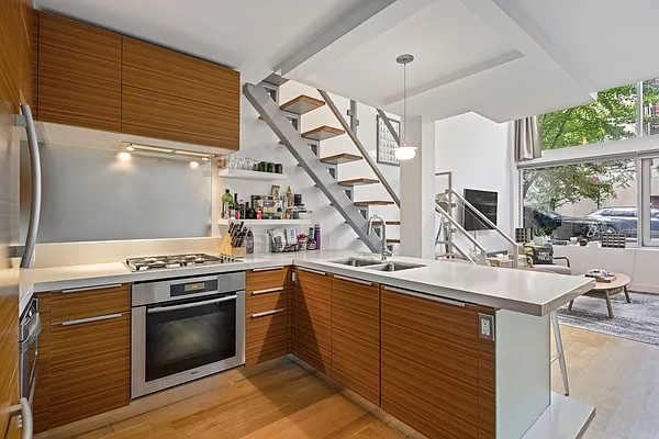 Sold by Compass | media 1