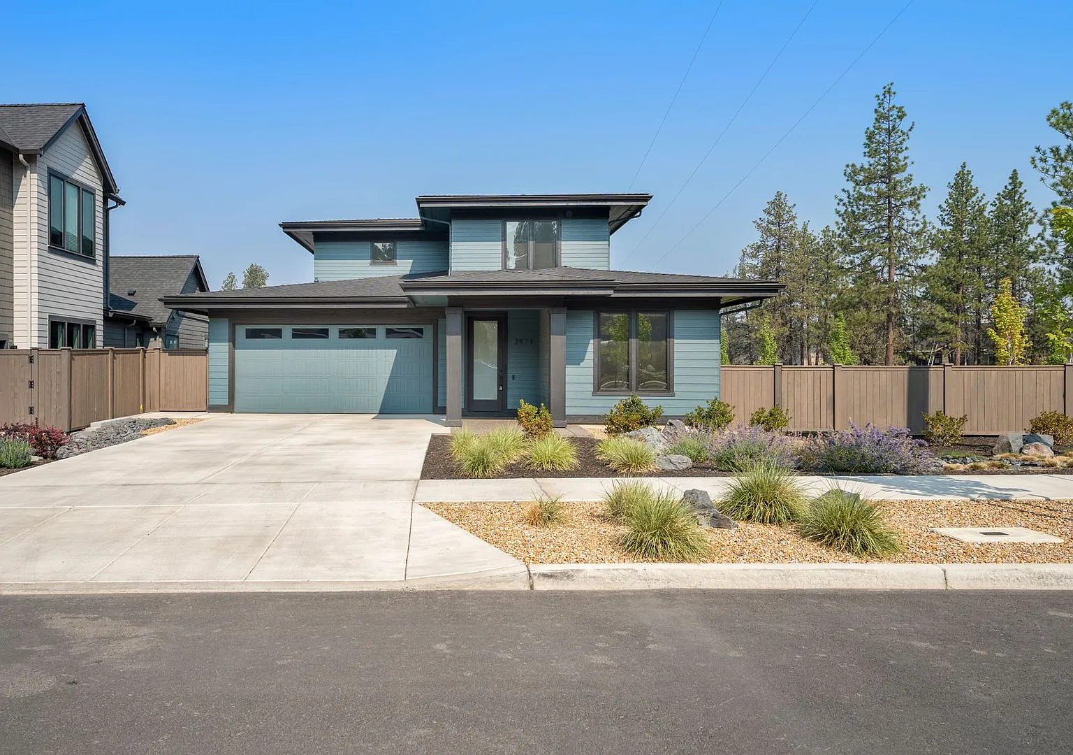 Modern NWX 4 Bed 3 Bath Home with Main-Level Primary Suite — Photo 2
