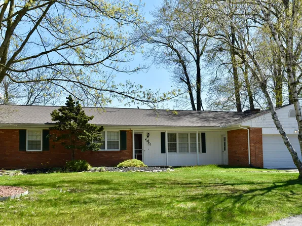 4690 Morningside Dr SE, Kentwood, MI 49512
