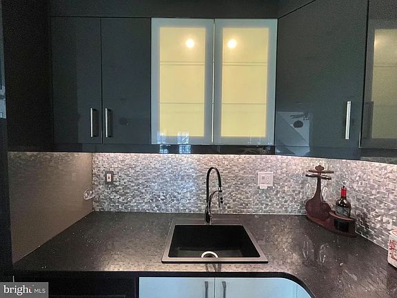 5th image of 1214 Braken Ave