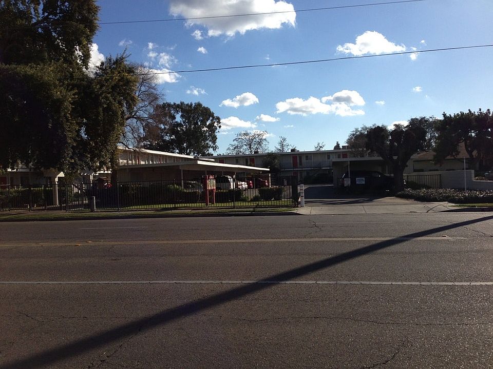 1st image of 4854 E Tulare Ave APT 105