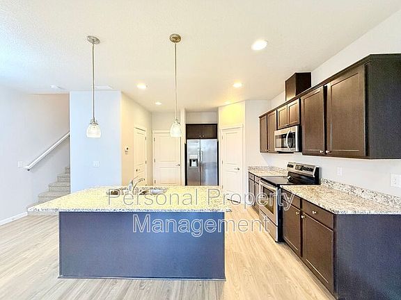 5th image of 5840 NE 56th Pl