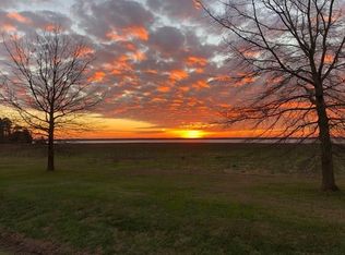 340 Courtney Rd, Lancaster, VA 22503