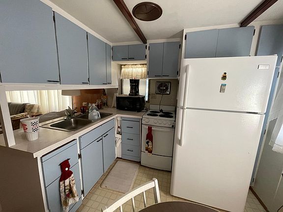 4th image of 1754 Speck Dr