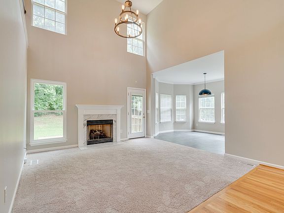 4th image of 506 Lasalle Ct