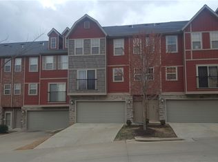 2823 Redstone Dr, Fayetteville, AR 72704