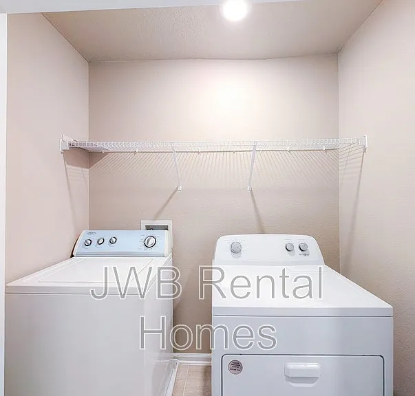 9868 Fiddleback Ln — Photo 11