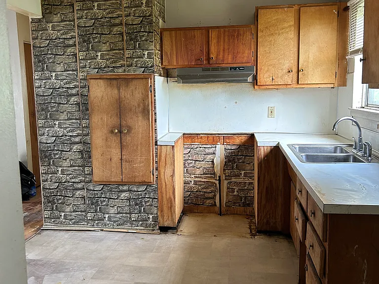 Titan Dr — Photo 6