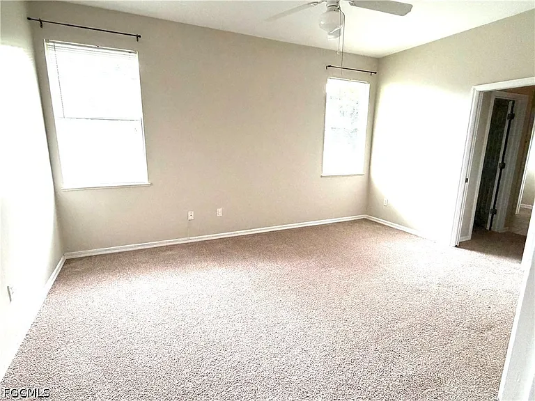 1466 Argyle Dr — Photo 33