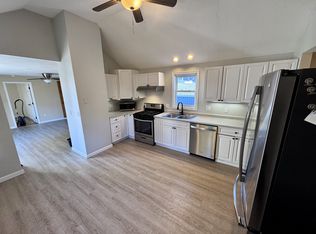 25 Franklin St FLOOR 3, Milford, MA 01757