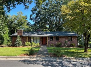 304 E Church St, Troutman, NC 28166