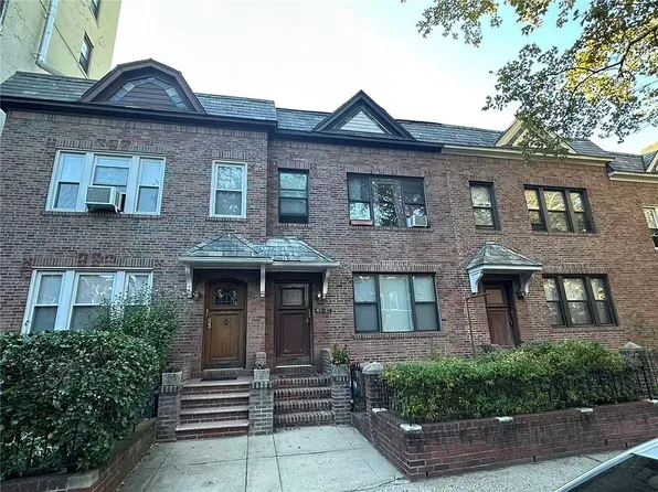 4532 41st St, Sunnyside, NY 11104