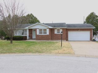 4112 Merry Ct, Quincy, IL 62305