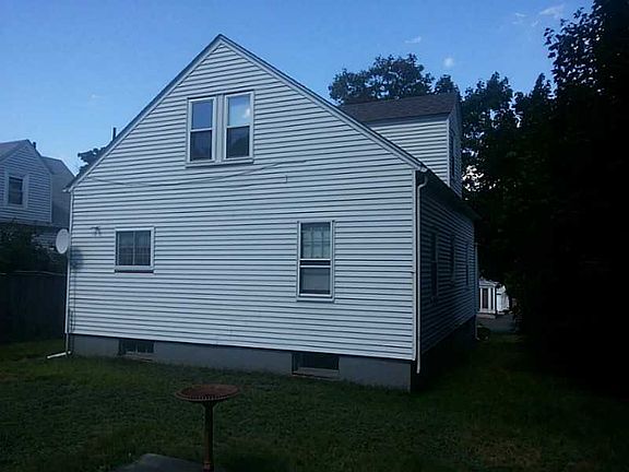 3rd image of 18 Lincoln Ave