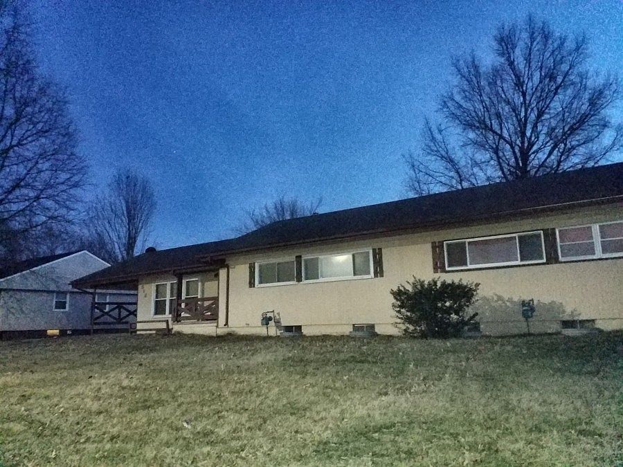 2nd image of 512 Cactus Dr