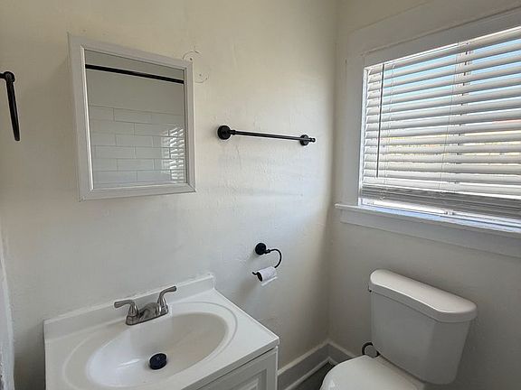 4th image of 325 Witmer St APT 18