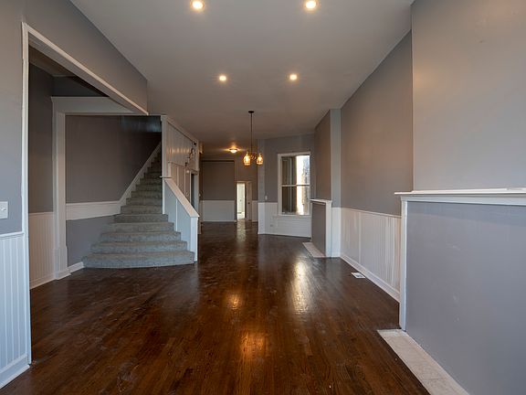 3rd image of 3604 S Lake Park Ave