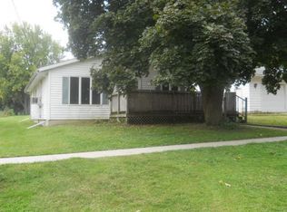 209 W Grove Rd, Coleta, IL 61081