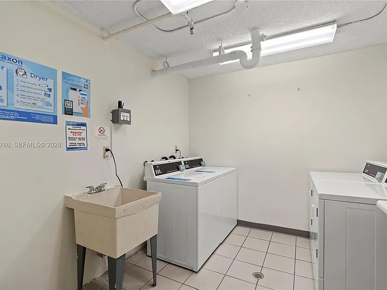 18151 NE 31st Ct #305 — Photo 35