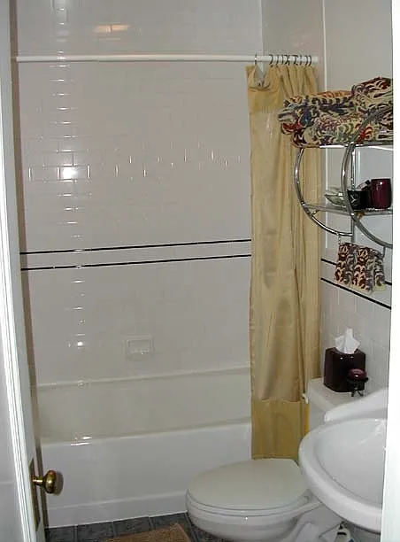 3rd fl bathroom