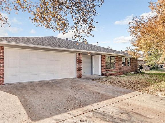 2nd image of 3705 Ravenwood Dr