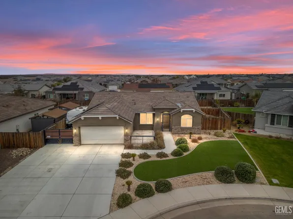 15036 Pinion Ct, Bakersfield, CA 93314