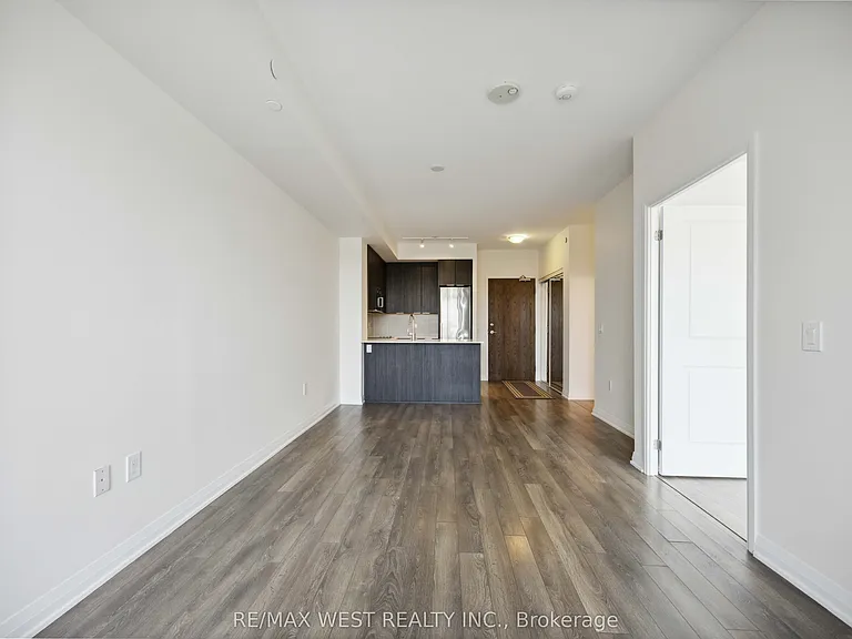 99 Eagle Rock Way #209 — Photo 8