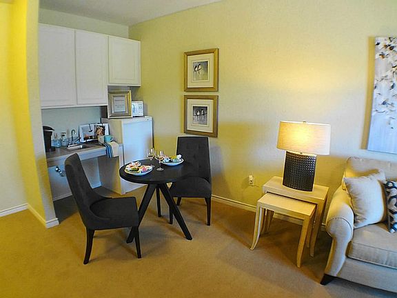 4th image of 2807 Kings Crossing Dr APT 326