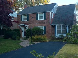 924 Adana Rd, Baltimore, MD 21208