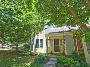 12534 N Lake Ct, Fairfax, VA 22033
