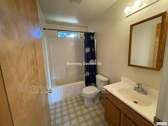 5th image of 110 Woodward Ave
