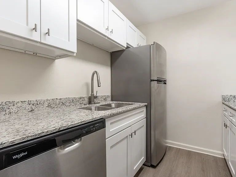 Acadia Park Apartments — Photo 28