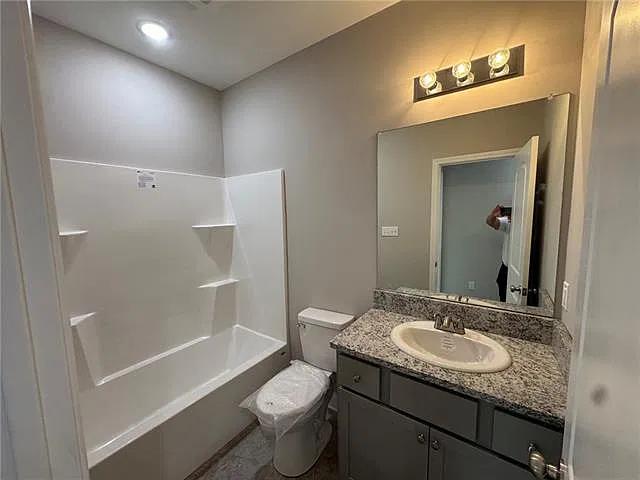 3 bed, 2.0 bath, 977 sqft, $1,500 — Photo 4