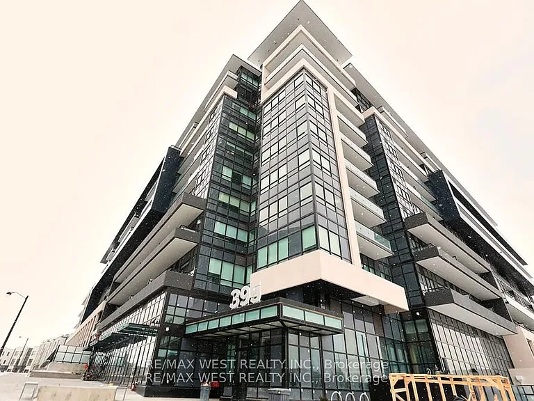 395 Dundas St W #822 — Photo 47