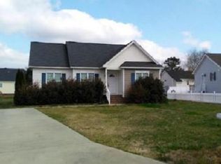 11438 Village Square Dr, Middlesex, NC 27557