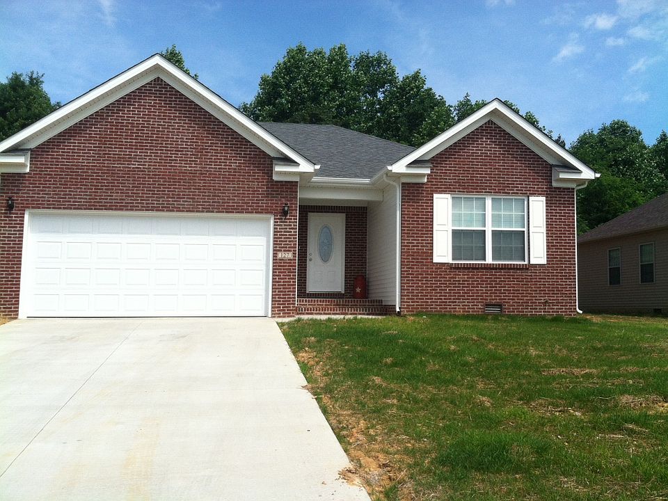 1st image of 127 Ashkirk Ln