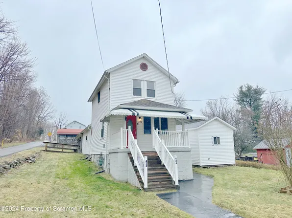 426 2nd St, Eynon, PA 18403