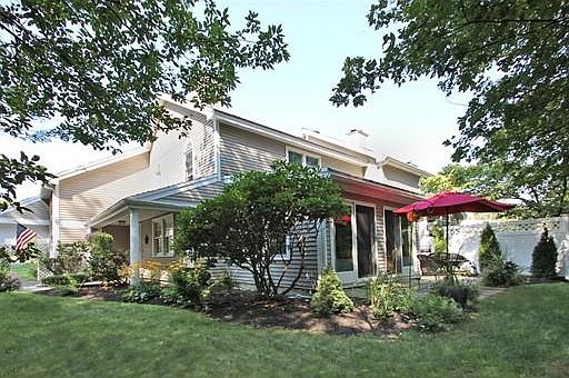 1st image of 12 Ipswich Woods Dr