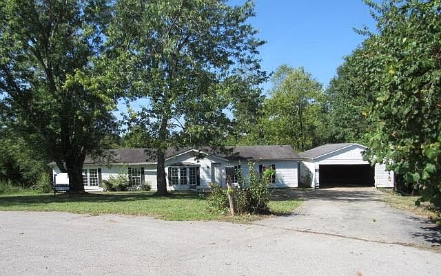1st image of 132 Winburn Dr