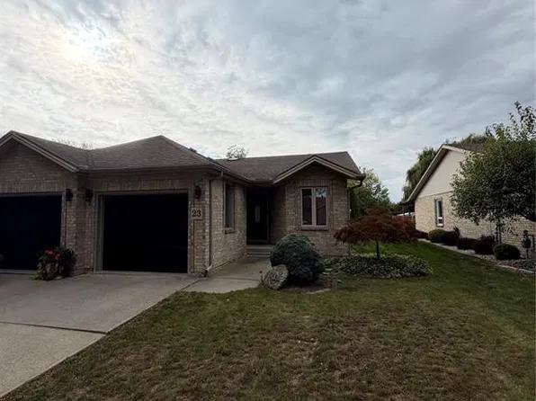 23 Malibu Dr, Leamington, ON N8H 5G4