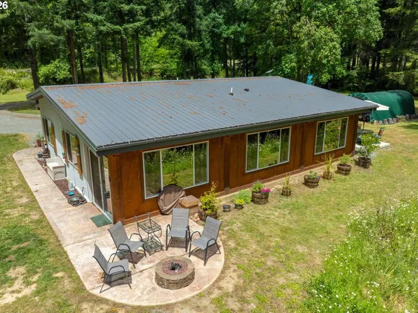 20736 Highway 42, Myrtle Point, OR 97458