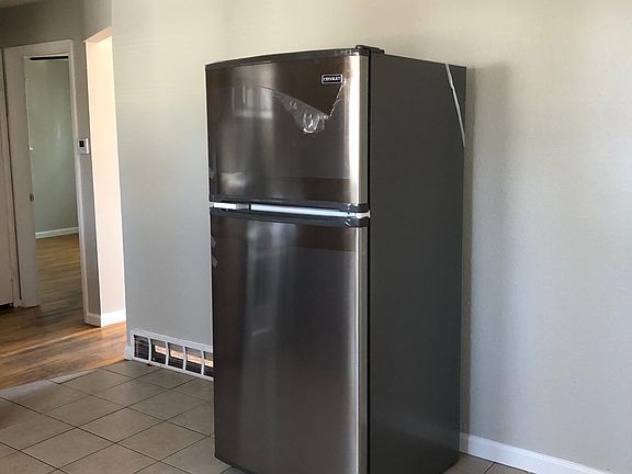 5th image of 177 Elbring Dr