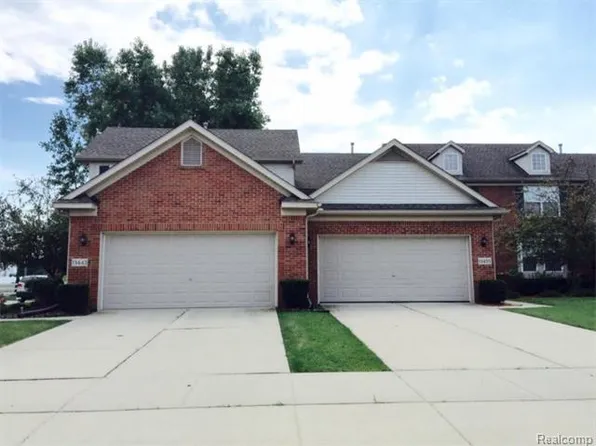 13456 Shire Ln #15, Southgate, MI 48195