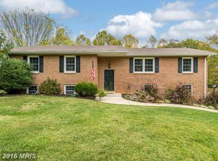 7219 Forrest Rd, Warrenton, VA 20187