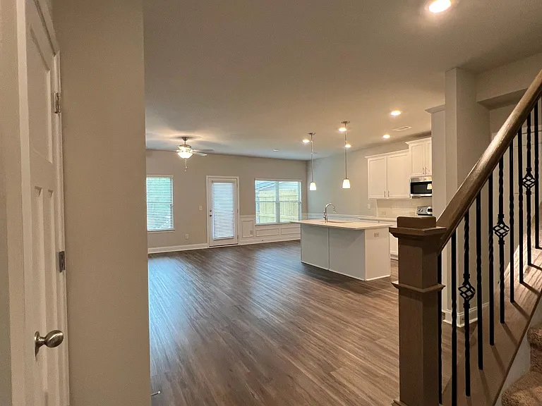 491 Rockfern Ct — Photo 6
