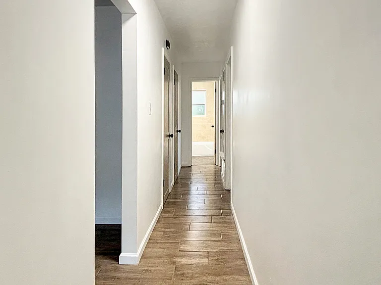 502 Hickory St — Photo 5