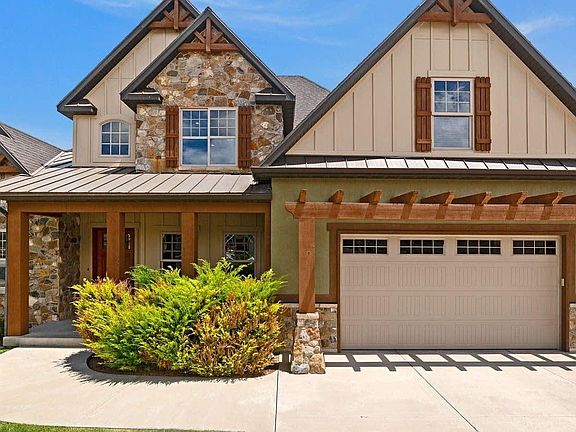 2nd image of 2752 S Sandalwood Cir