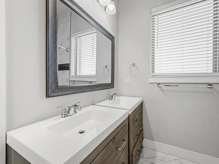 204 N Getzendaner Ave — Photo 13