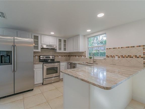 5th image of 8607 Misty River Ct